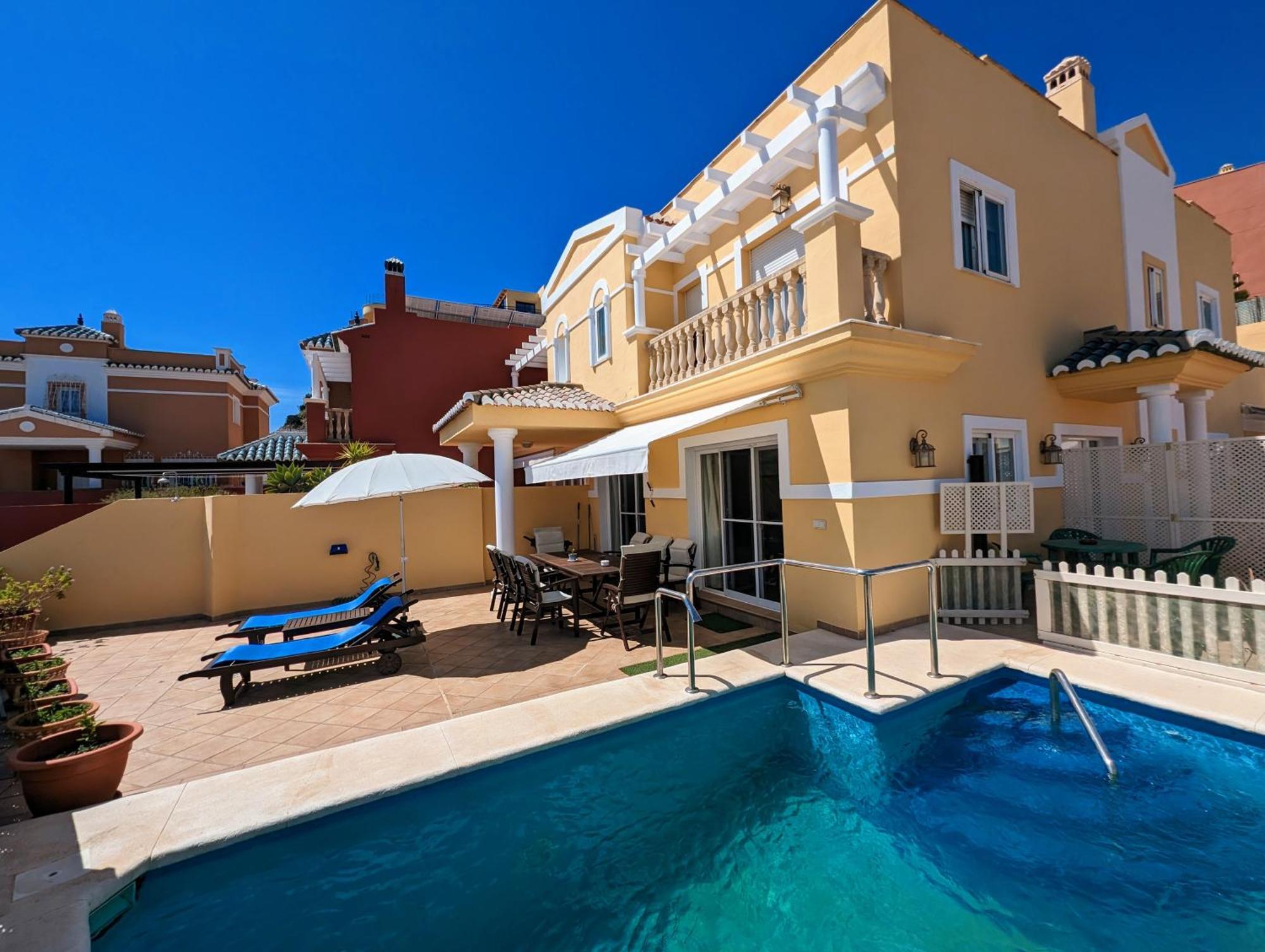 Vina Home Торре-дель-Мар Экстерьер фото